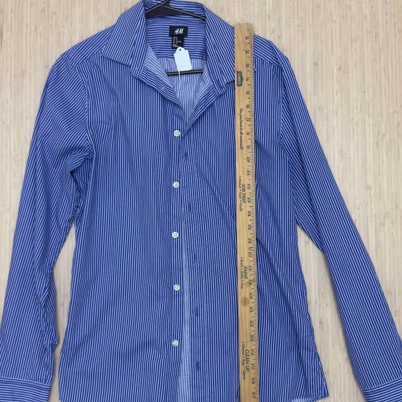 H&M Striped Button Down - Size M - Picture 2 of 5